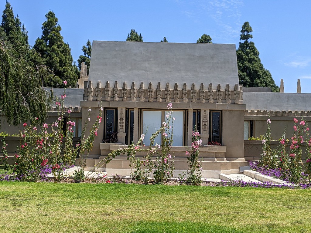 Barnsdall Art Park and Hollyhock House — Los Angeles