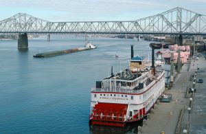 Belle of Louisville Steamboat — Louisville