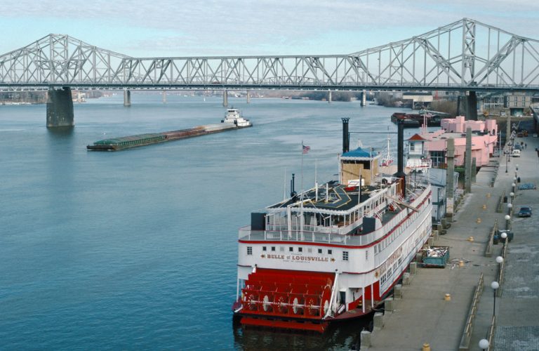 Belle of Louisville Steamboat — Louisville
