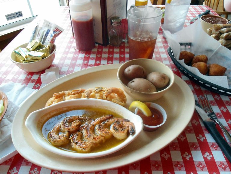 Doe's Eat Place — Fayetteville
