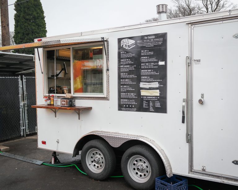Cartopia Food Cart Pod — Portland