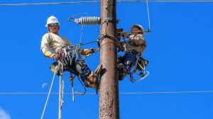 Ai Data Centers Driving Up Electricity Costs Governors Push Regulatory Limits