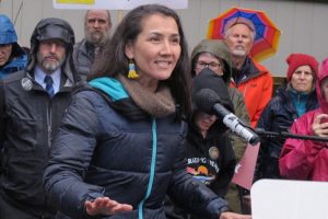 Alaska Primary Pits Incumbent Sen Dan Sullivan Against Namesake And Former Rep M