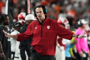 Ap Preseason College Football Top 25 Set For Noon Release