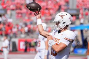 Arch Manning Leads No 5 Texas Longhorns As They Chase A Return To The Cfp