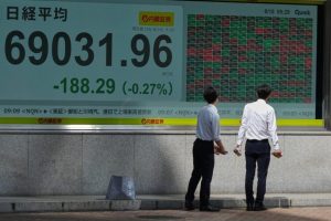 Asian Stock Markets Slip As Oil Prices Rise Despite Strong Earnings