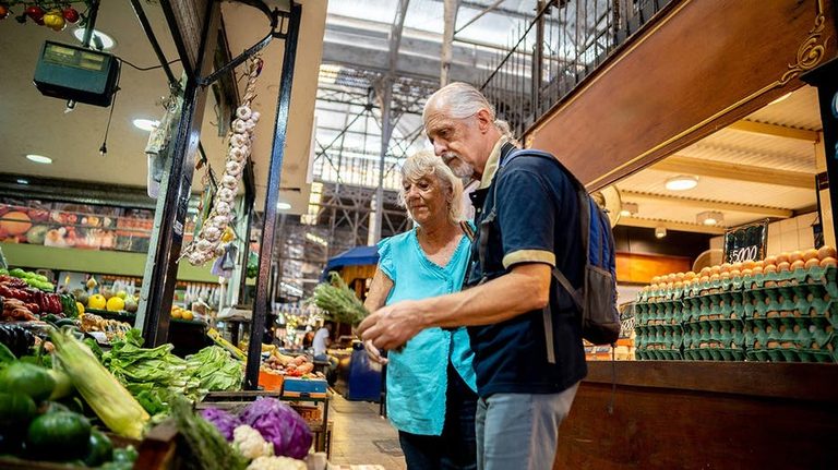 Baby Boomers Frustrated With Modern Grocery Stores