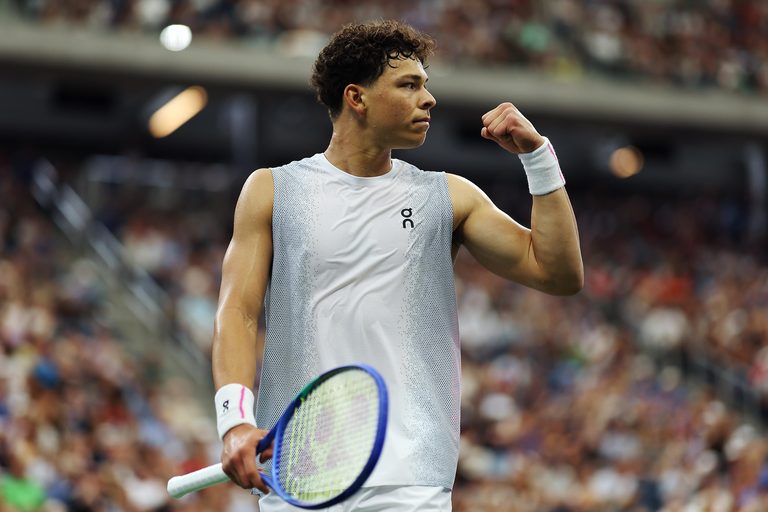 Ben Shelton Leads Us Tennis