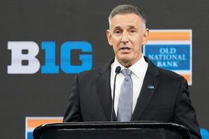 Big Ten Holds Top Two Spots In Ap Preseason Poll As Sec Claims Depth Advantage