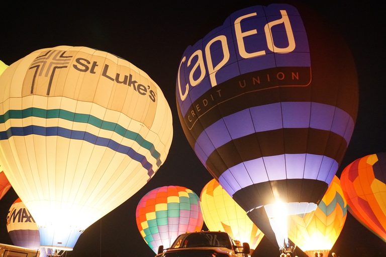 Boise S Nite Glow Hot Air Balloon Spectacular Returns Friday At Ann Morrison Par
