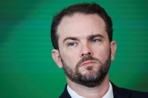 Brazil S Finance Minister Sees Lowering Interest Rates As Big Challenge