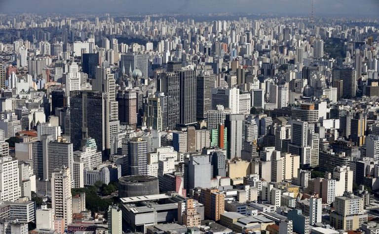 Brazil S July Current Account Deficit Widens To Seven Year High