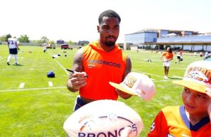 Broncos Wr Jaylen Waddle Out 4 5 Days