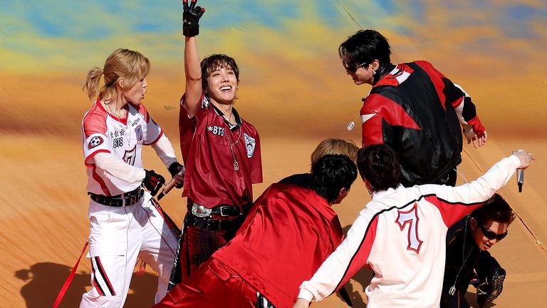 Bts Announces Final U S Concert Dates In Chicago And Los Angeles