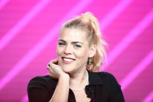 Busy Philipps Credits Full Body Mri Scan With Early Detection Of Rare Brain Tumo