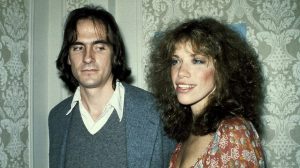 Carly Simon Reflects On Past Marriage