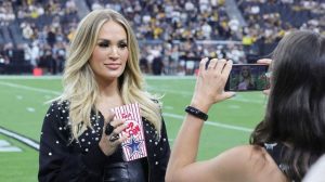 Carrie Underwood Returns For 14Th Year On Sunday Night Football