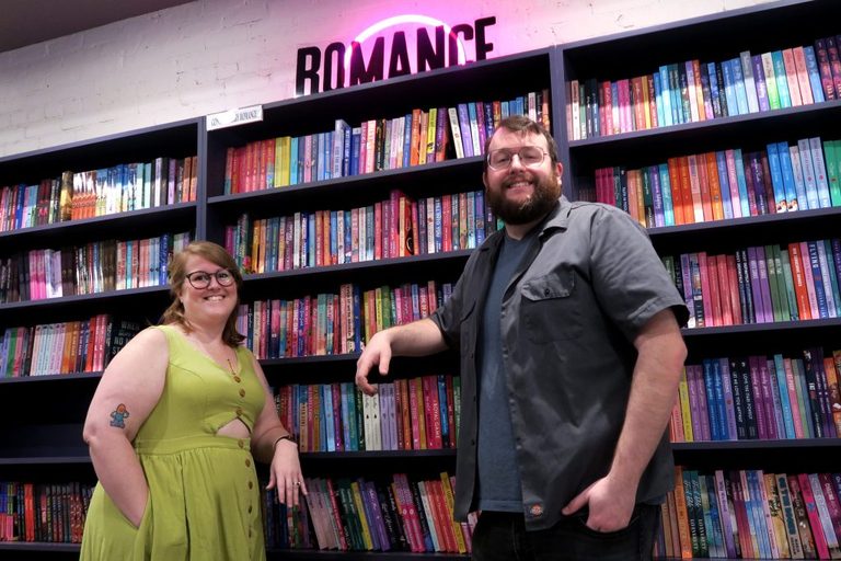 Chicago Bookstores Celebrate Romance Day