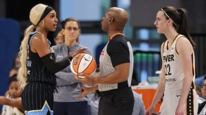 Chicago Sky Guard Dijonai Carrington S 8 23 Hype Falls Flat In Loss To Indiana F