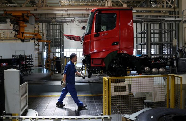 China Factory Growth Slows