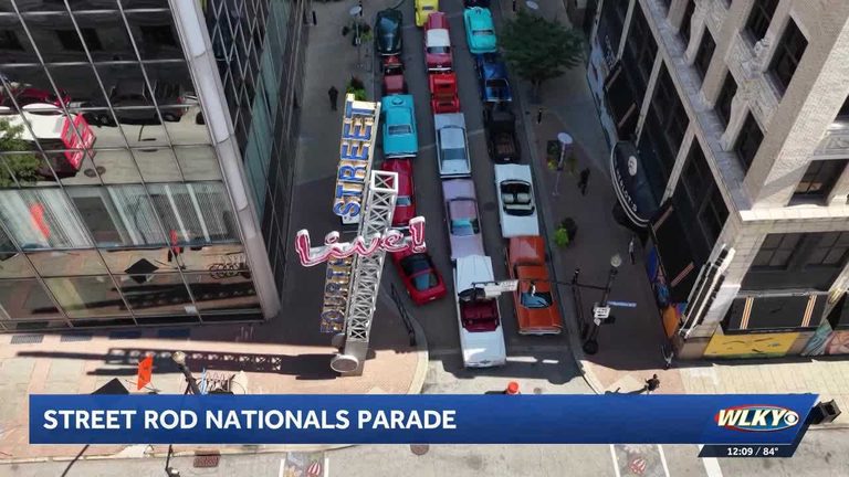 Classic Cars Roll Into Louisville
