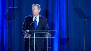 Cooper Touts Economy At Unity Dinner