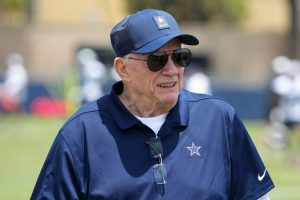 Cowboys Consider Tinting At T Stadium Windows