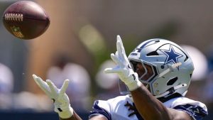 Cowboys Te Princeton Fant Injures Knee