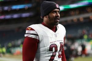 Dallas Cowboys Add Veteran Pass Rusher Von Miller To Mentor Young Edge Players