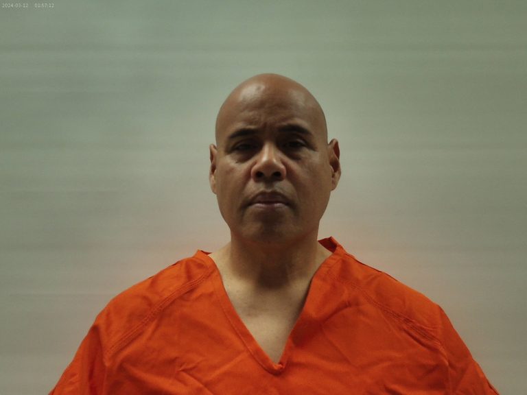 Doj Weighs Federal Charges Against Ice Agent In Minneapolis Shooting Case