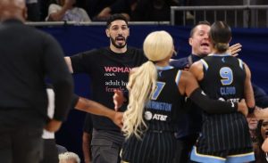 Enes Kanter Freedom Ejected From Chicago Wnba Game After Confrontation With Sky