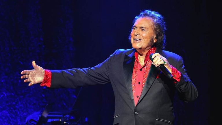 Engelbert Humperdinck 90 Credits Unconventional Workout