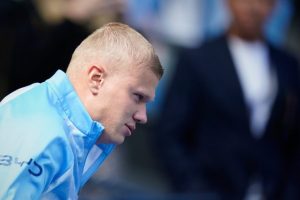 Erling Haaland Debuts Buzz Cut Ahead Of Manchester City S Season Opener