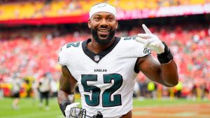Falcons Sign Veteran Pass Rusher Za Darius Smith After Family Tragedies