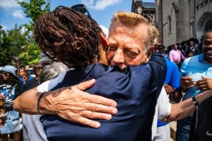 Father Michael Pfleger Returns To St Sabina After Abuse Allegations Cleared