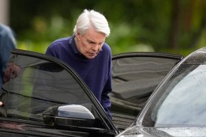 Federal Judge Finds Former Abercrombie Fitch Ceo Competent For Sex Trafficking T