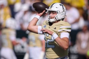 Florida Gators Name Transfer Aaron Philo As Starting Quarterback For Season Open