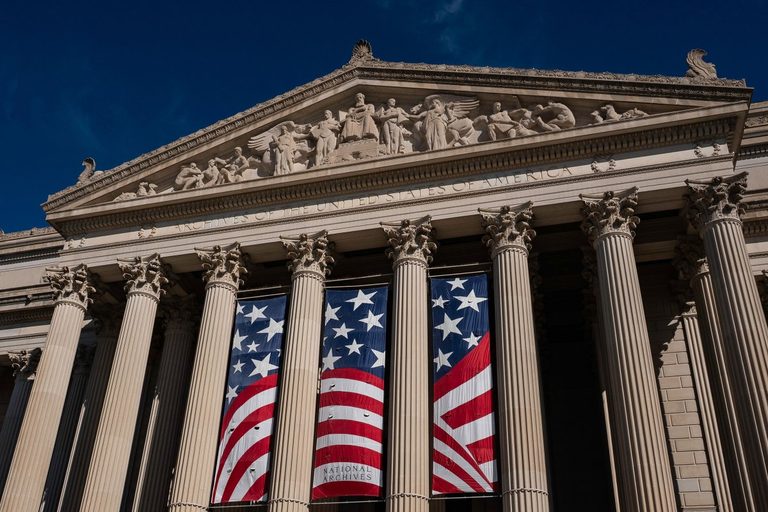 Former Archivists Warn President Trump S Record Keeping Stance Threatens Nationa