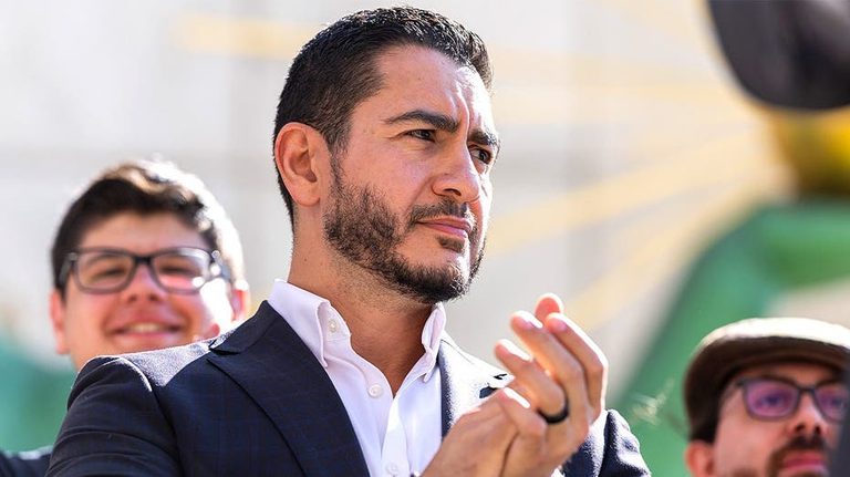 Former Vikings Captain Reacts To El Sayed S Senate Primary Win