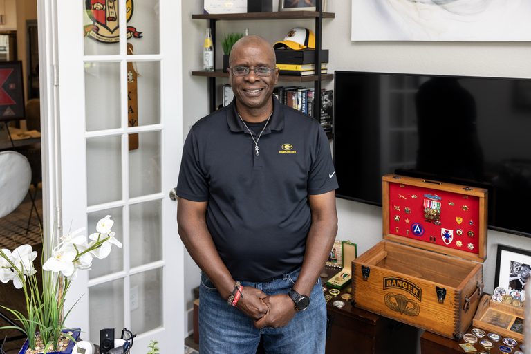 Fort Worth Veteran Cedric Williams Mentors Jrotc Cadets After Distinguished Army
