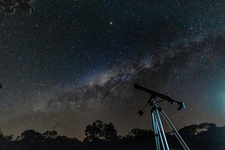 Free Stargazing Event In R Park