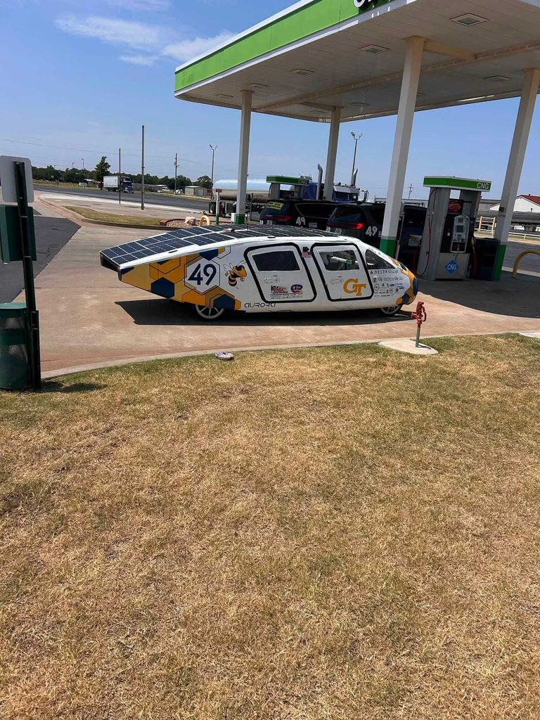 Georgia Tech Students Stop In Weatherford
