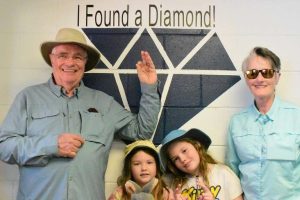 Germantown Grandfather Finds 2 29 Carat Yellow Diamond At Arkansas State Park