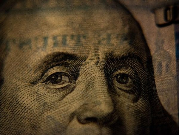 Global Consumer Confidence Dips