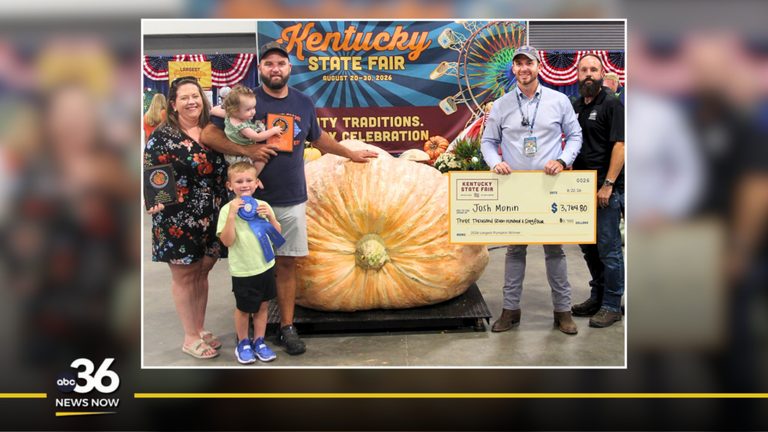 Grayson County Farmer Wins Record Breaking Pumpkin Prize At Kentucky State Fair