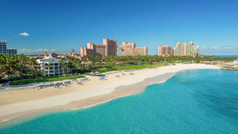 Guide To Staying Dining And Playing At Atlantis Paradise Island Bahamas