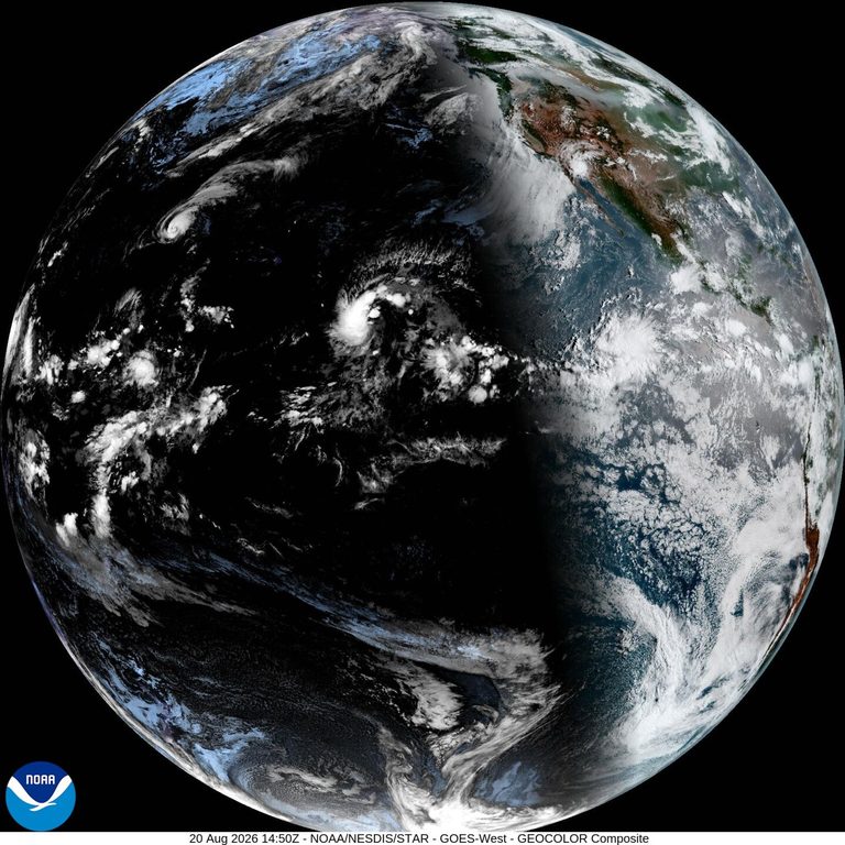 Heavy Rain And Winds Expected On Hawaii S Big Island As Storm Follows Hurricane