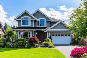 Home Sellers Across The U S Are Cutting Prices With Luxury Listings Seeing The D