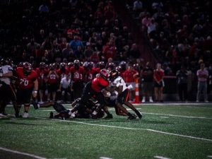Hoover Bucs Earn Gutsy 21 7 Road Victory Over Opelika