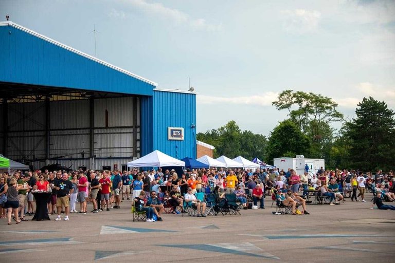 Hops In The Hangar Fundraiser Returns To Middletown Regional Airport